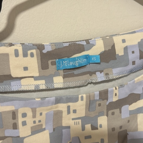 J. McLaughlin Light Blue/Gray Abstract Villa Wavesong Catalina Cloth Top Sz XS - Picture 2 of 3